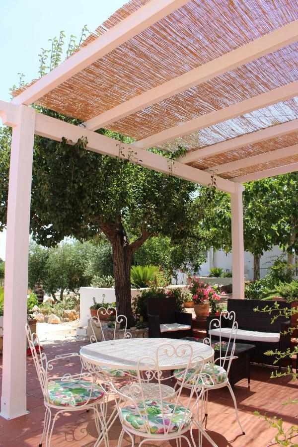 منزل الضيف أوستوني  في Trullo Il Melograno المظهر الخارجي الصورة
