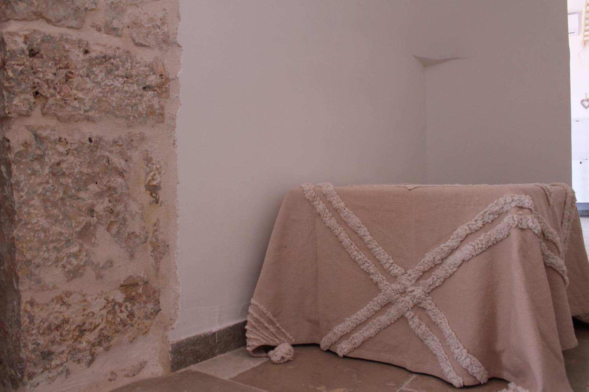 منزل الضيف أوستوني  في Trullo Il Melograno المظهر الخارجي الصورة