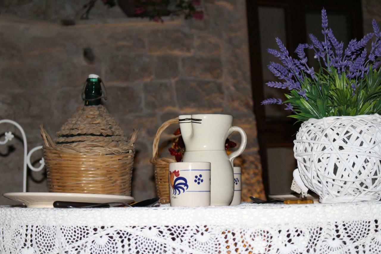 منزل الضيف أوستوني  في Trullo Il Melograno المظهر الخارجي الصورة